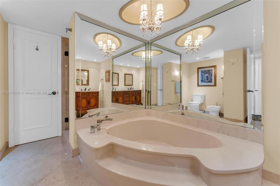 Active With Contract: $640,000 (3 beds, 2 baths, 1913 Square Feet)