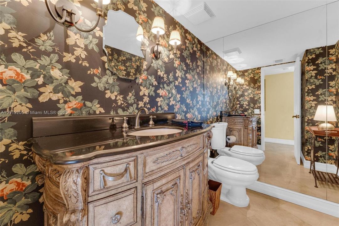 Active With Contract: $640,000 (3 beds, 2 baths, 1913 Square Feet)