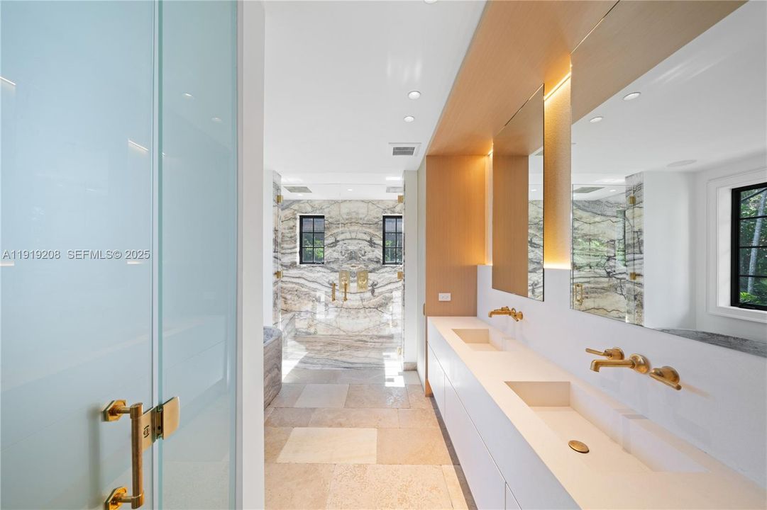 For Sale: $7,950,000 (5 beds, 5 baths, 0 Square Feet)