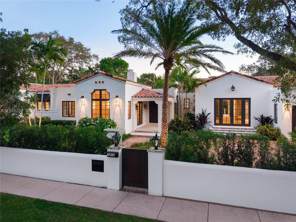 For Sale: $7,950,000 (5 beds, 5 baths, 0 Square Feet)