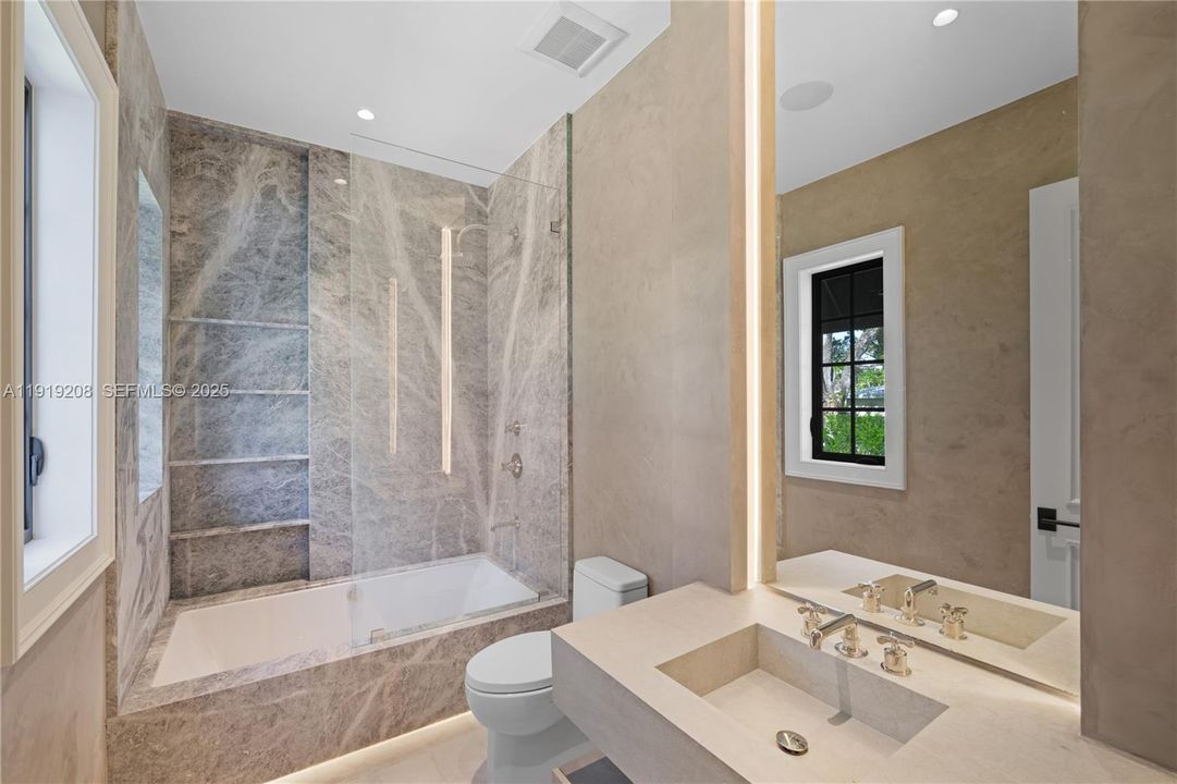 For Sale: $7,950,000 (5 beds, 5 baths, 0 Square Feet)