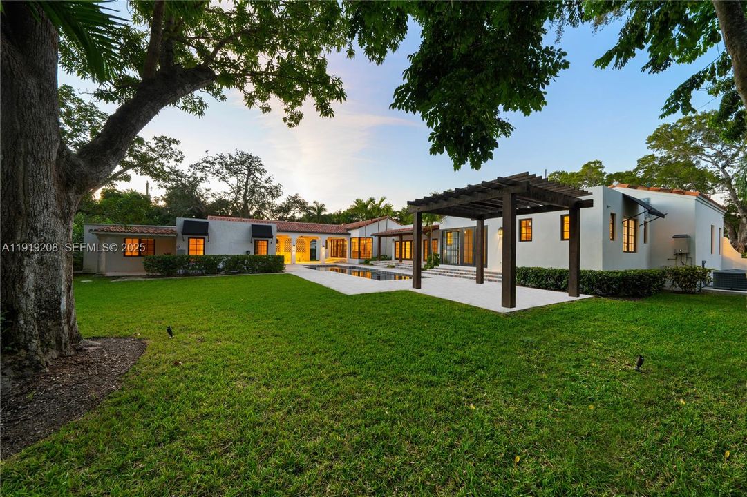 For Sale: $7,950,000 (5 beds, 5 baths, 0 Square Feet)