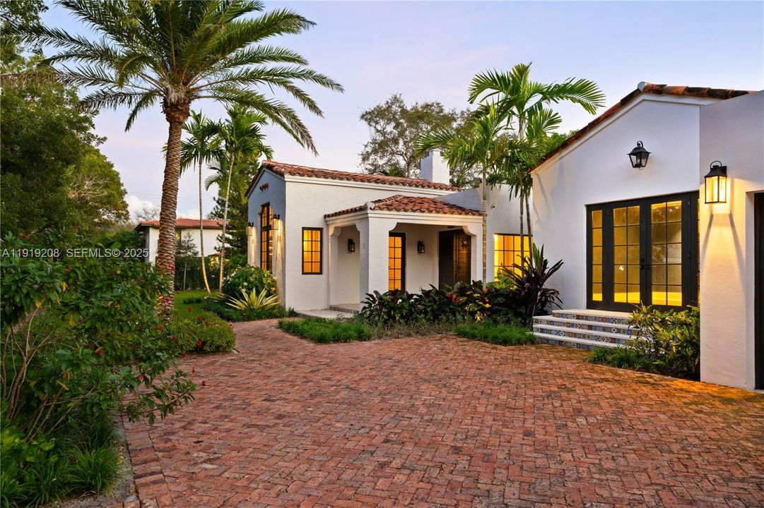 For Sale: $7,950,000 (5 beds, 5 baths, 0 Square Feet)