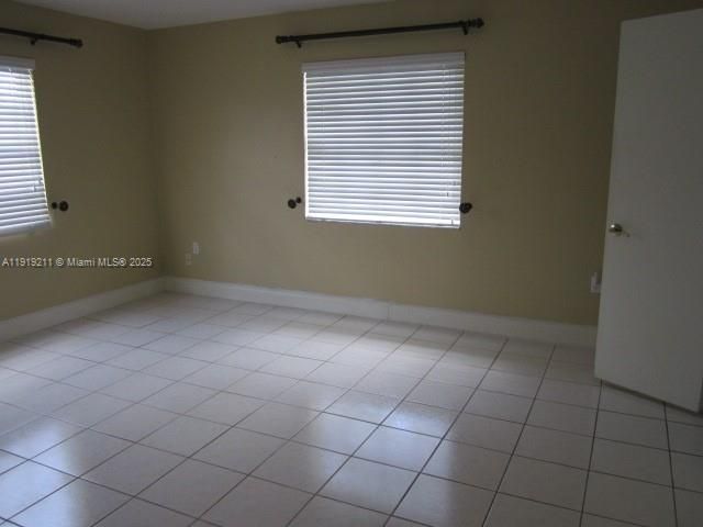 Active With Contract: $3,800 (4 beds, 2 baths, 1979 Square Feet)