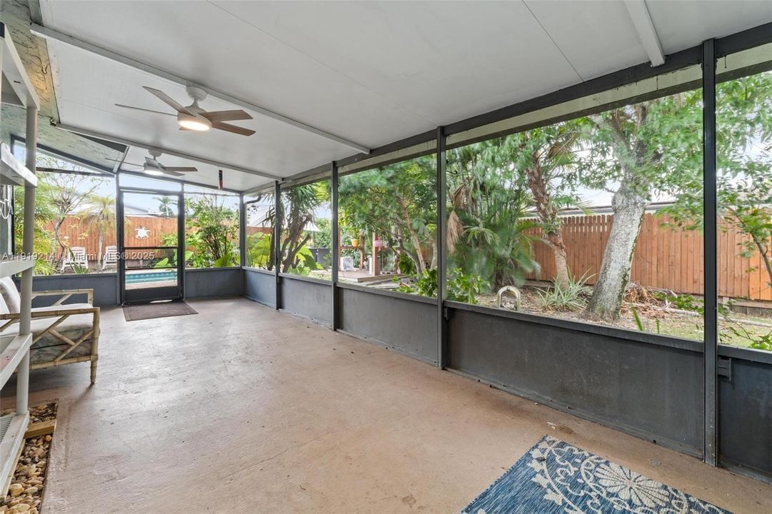 出租: $3,700 (3 贝兹, 2 浴室, 1248 平方英尺)