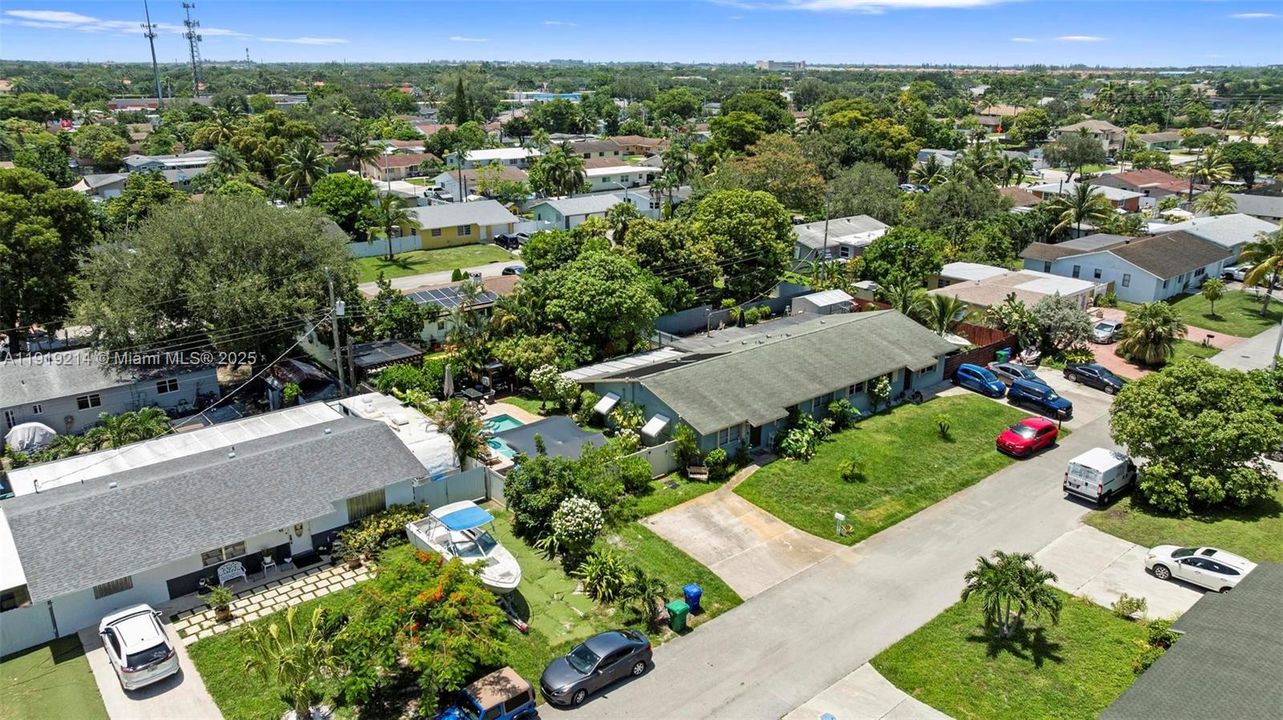 出租: $3,700 (3 贝兹, 2 浴室, 1248 平方英尺)