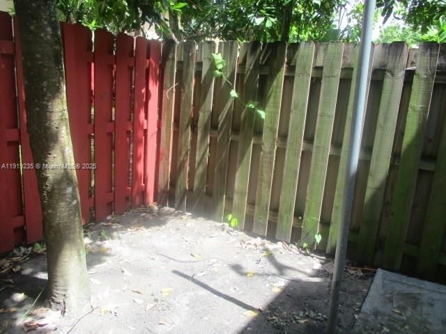 На продажу: $270,000 (3 спален, 2 ванн, 1428 Квадратных фут)