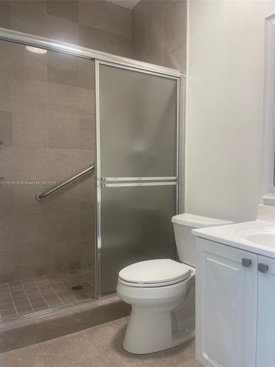 В аренду: $1,900 (1 спален, 1 ванн, 3472 Квадратных фут)