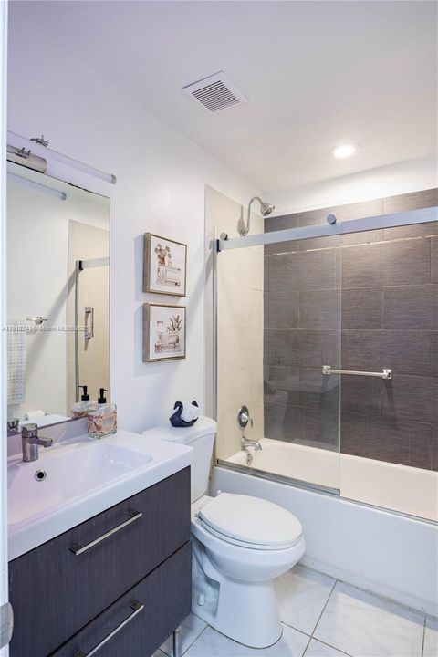 En Venta: $599,000 (3 camas, 2 baños, 1405 Pies cuadrados)