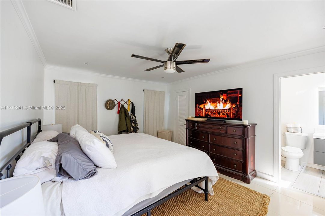 En Venta: $599,000 (3 camas, 2 baños, 1405 Pies cuadrados)