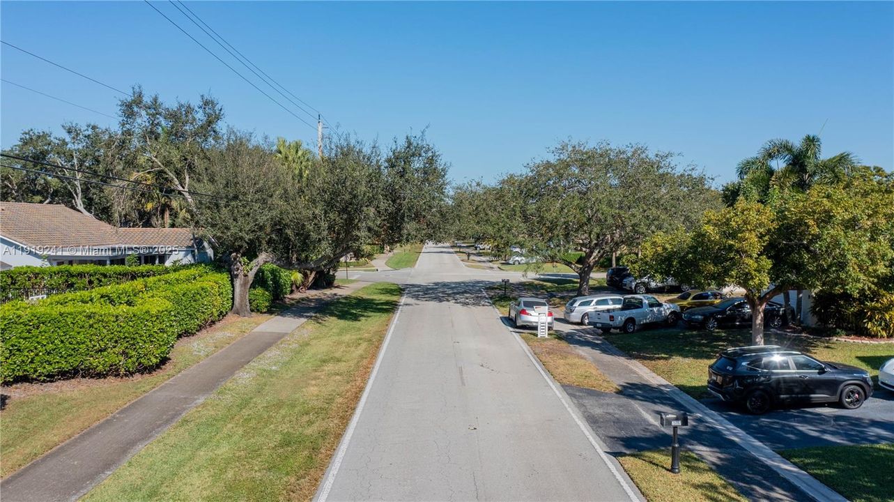 En Venta: $599,000 (3 camas, 2 baños, 1405 Pies cuadrados)