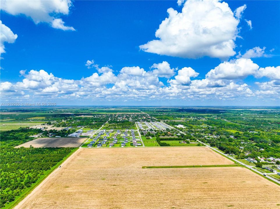 待售: $479,500 (4 贝兹, 2 浴室, 1400 平方英尺)