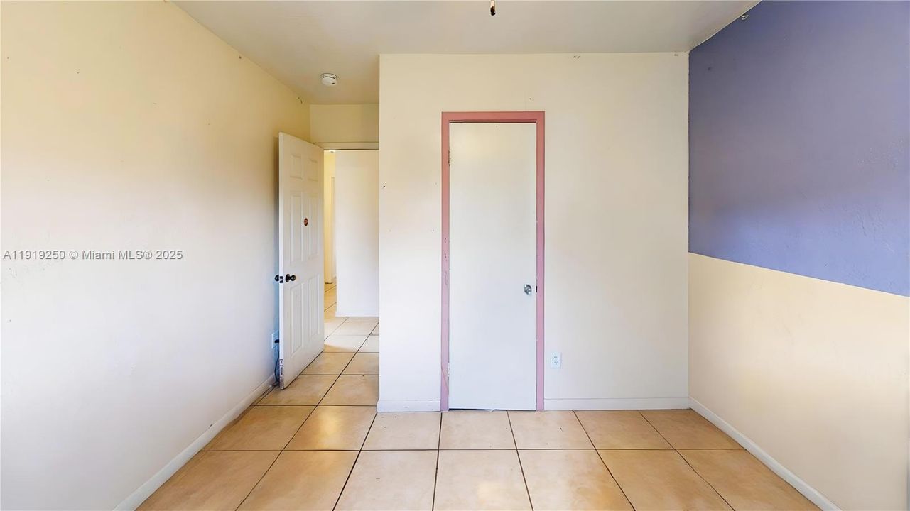 待售: $479,500 (4 贝兹, 2 浴室, 1400 平方英尺)