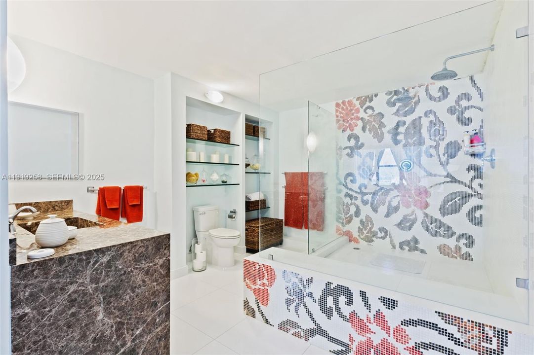 For Sale: $589,000 (2 beds, 2 baths, 2320 Square Feet)