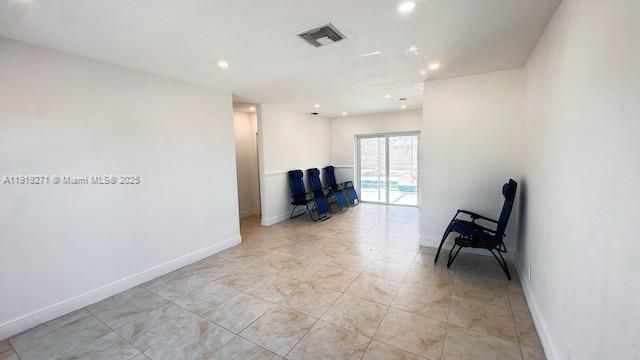 For Rent: $3,700 (3 beds, 2 baths, 1125 Square Feet)