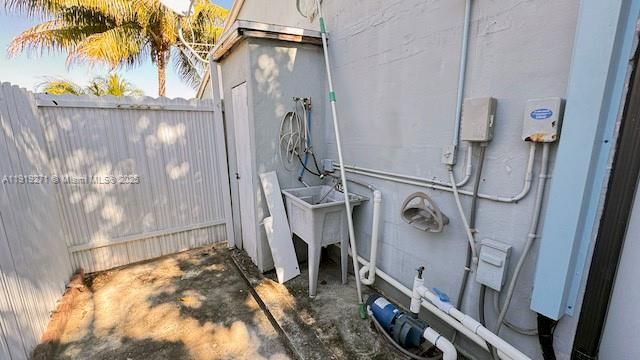 For Rent: $3,700 (3 beds, 2 baths, 1125 Square Feet)