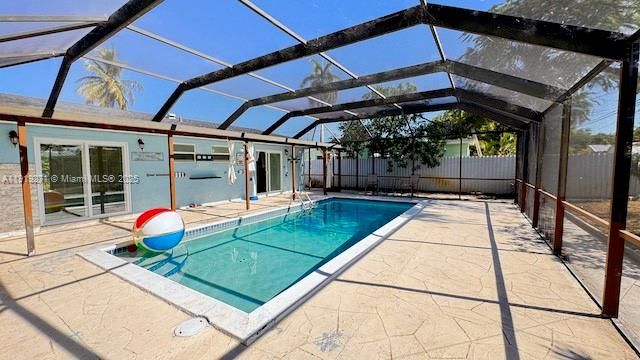 For Rent: $3,700 (3 beds, 2 baths, 1125 Square Feet)