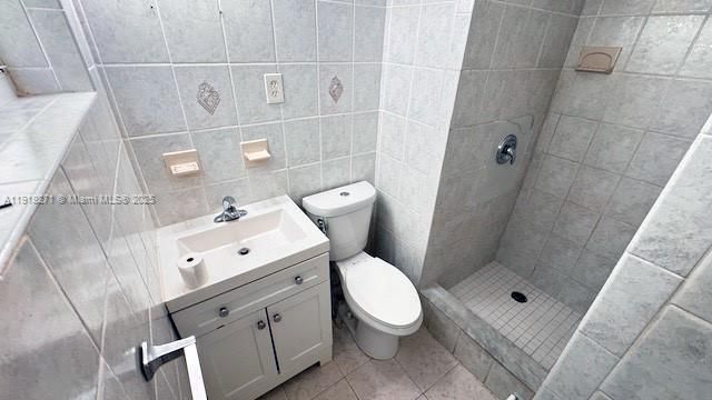 For Rent: $3,700 (3 beds, 2 baths, 1125 Square Feet)