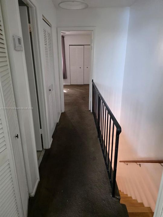 待售: $280,000 (2 贝兹, 1 浴室, 1208 平方英尺)