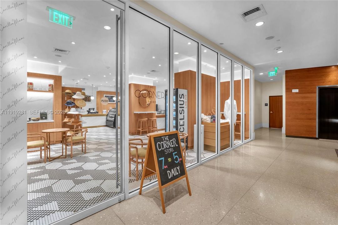 Cafe shop / Convenience store