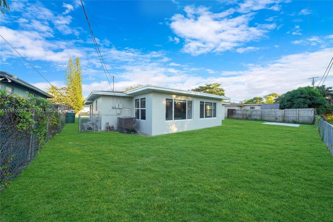 На продажу: $485,000 (3 спален, 2 ванн, 1778 Квадратных фут)