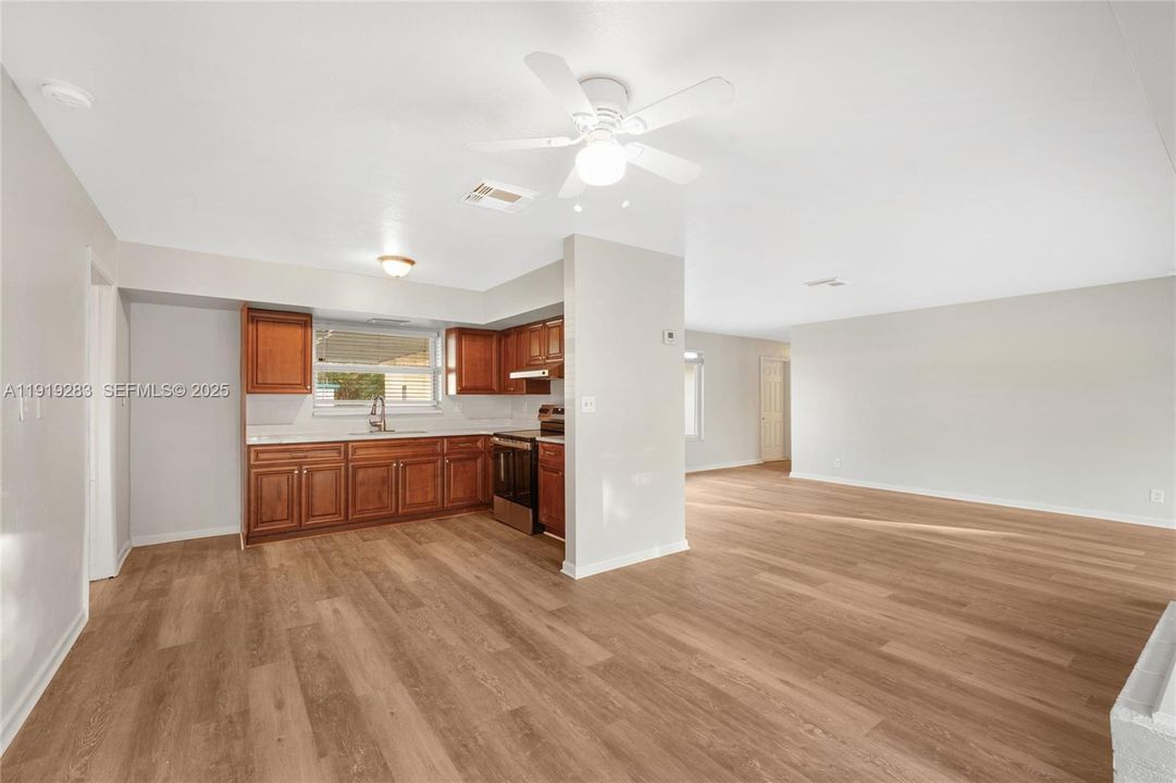 На продажу: $485,000 (3 спален, 2 ванн, 1778 Квадратных фут)