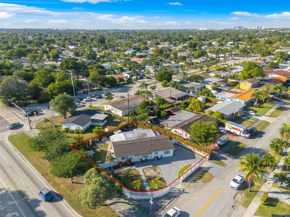 待售: $775,000 (3 贝兹, 2 浴室, 1931 平方英尺)