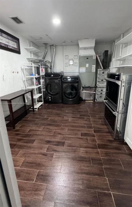 待售: $775,000 (3 贝兹, 2 浴室, 1931 平方英尺)