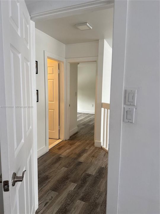 Activo con contrato: $4,199 (3 camas, 2 baños, 1903 Pies cuadrados)