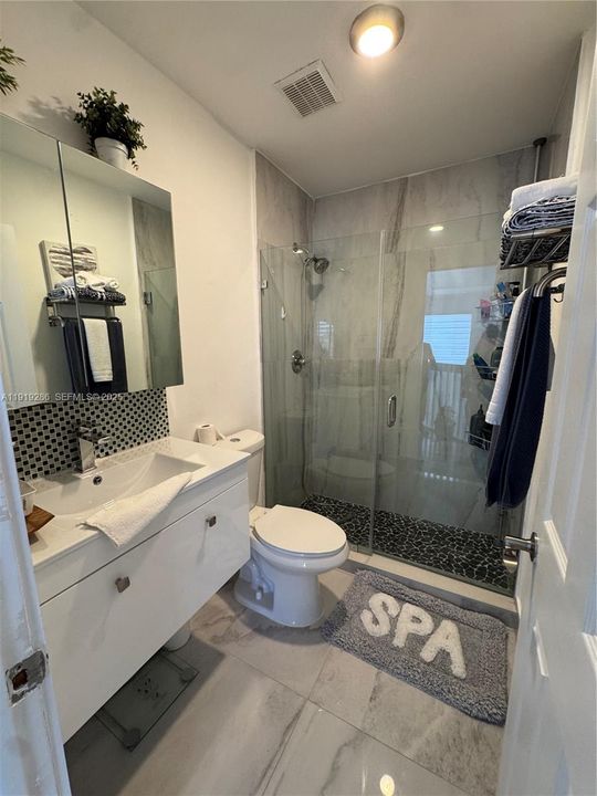 For Rent: $4,499 (3 beds, 2 baths, 1903 Square Feet)