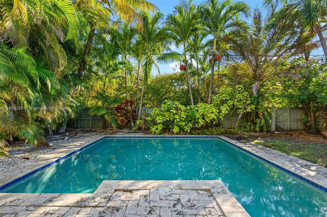 待售: $999,900 (3 贝兹, 3 浴室, 1673 平方英尺)