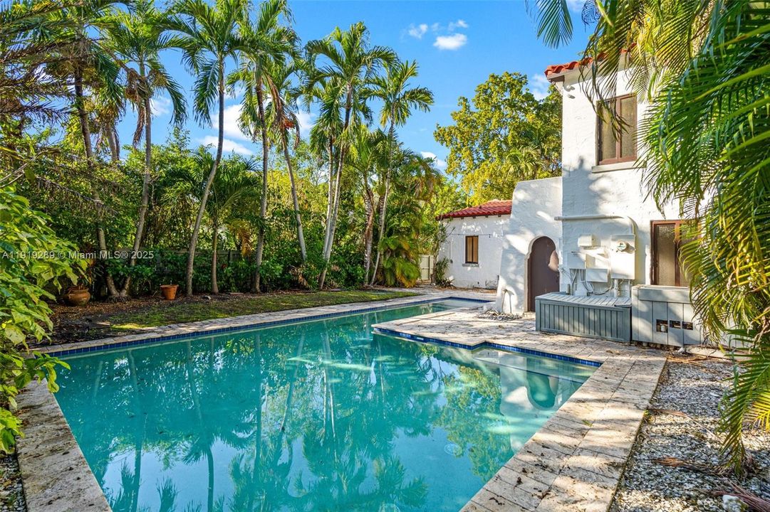 待售: $999,900 (3 贝兹, 3 浴室, 1673 平方英尺)