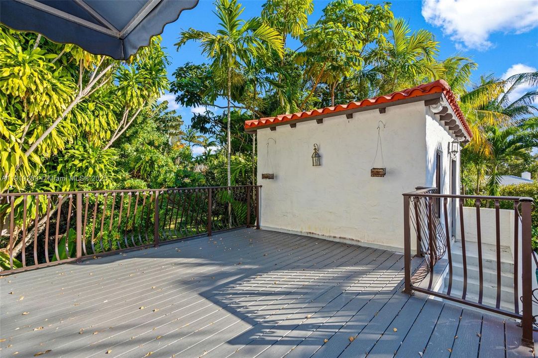 待售: $999,900 (3 贝兹, 3 浴室, 1673 平方英尺)