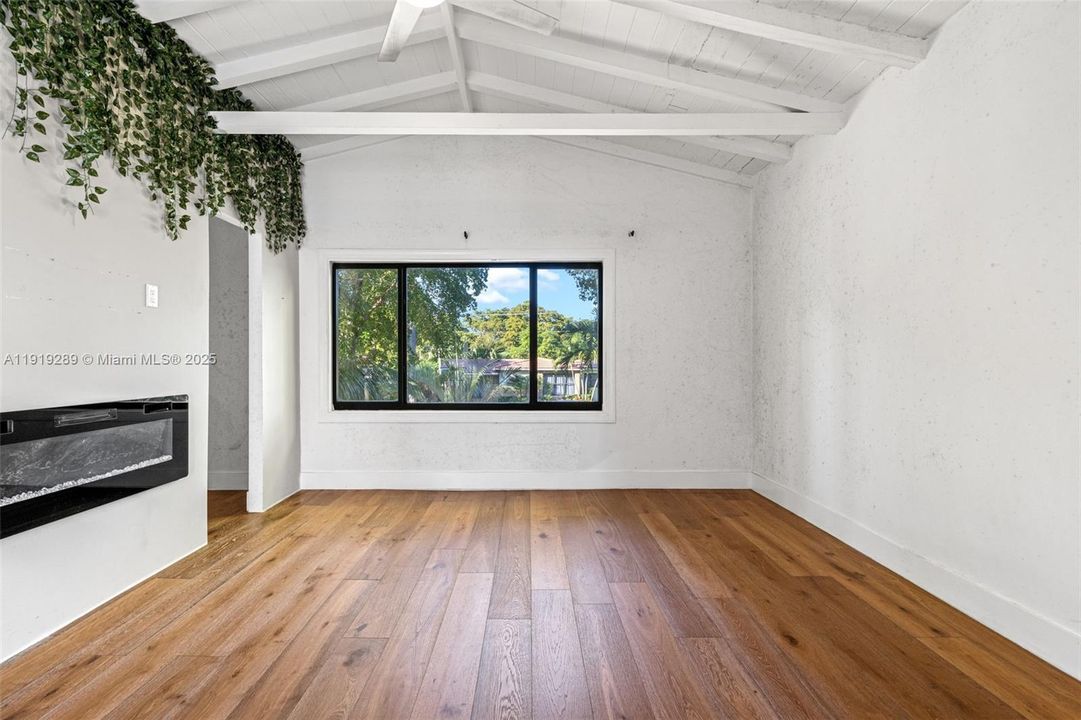 待售: $999,900 (3 贝兹, 3 浴室, 1673 平方英尺)