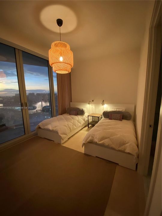 For Sale: $4,850,000 (3 beds, 4 baths, 2496 Square Feet)