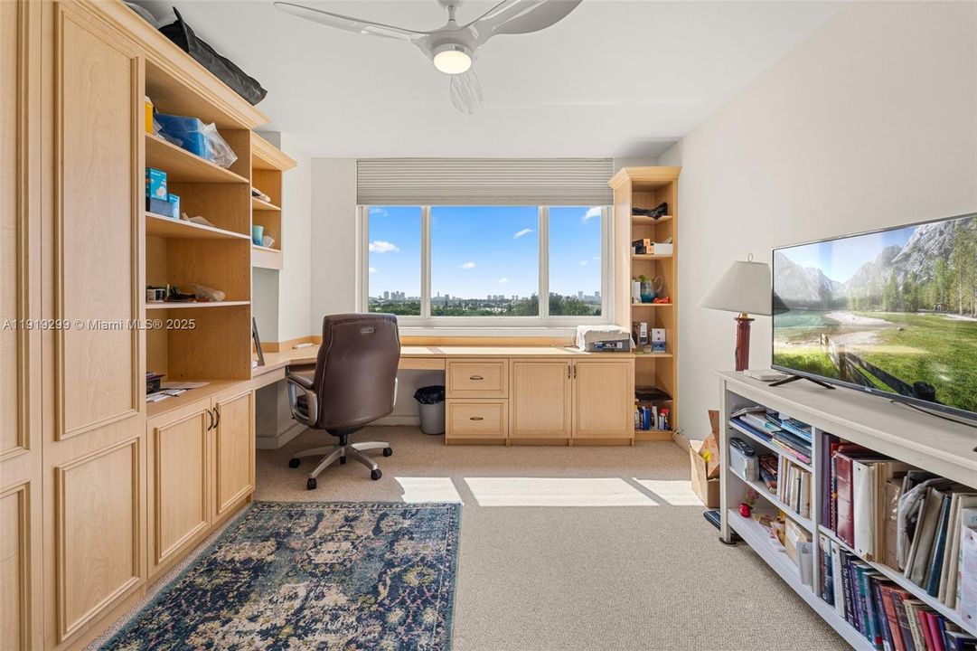 For Sale: $269,999 (2 beds, 2 baths, 1344 Square Feet)