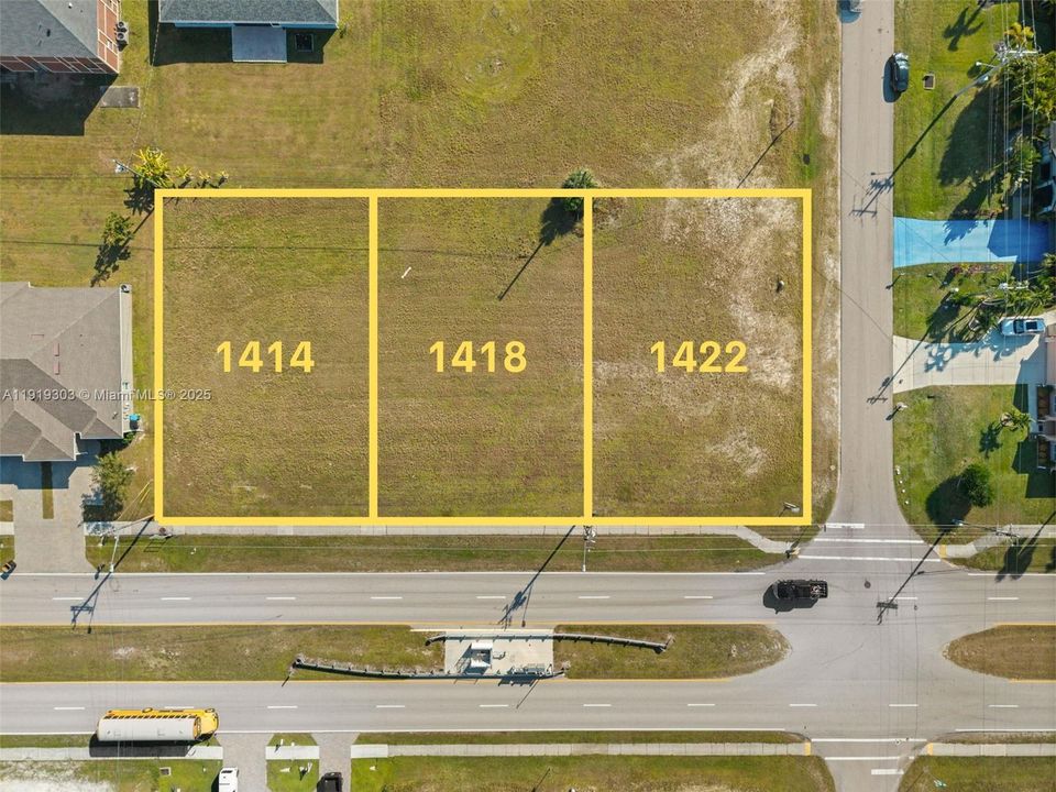 Overhead view showing 1414, 1418 and 1422 Trafalgar Pkwy outlined together.