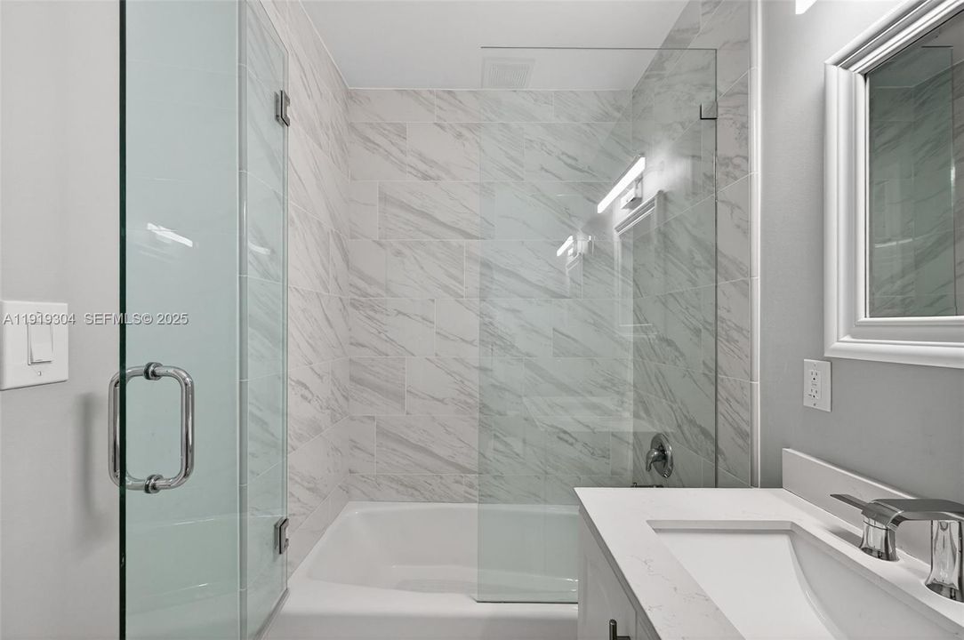 For Sale: $945,000 (3 beds, 2 baths, 1274 Square Feet)