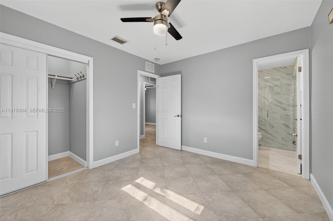 For Sale: $945,000 (3 beds, 2 baths, 1274 Square Feet)