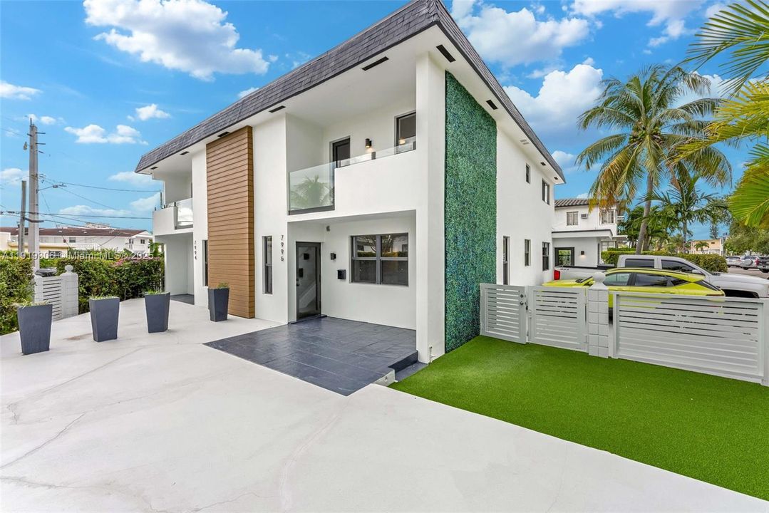 En Venta: $1,150,000 (5 camas, 3 baños, 1891 Pies cuadrados)