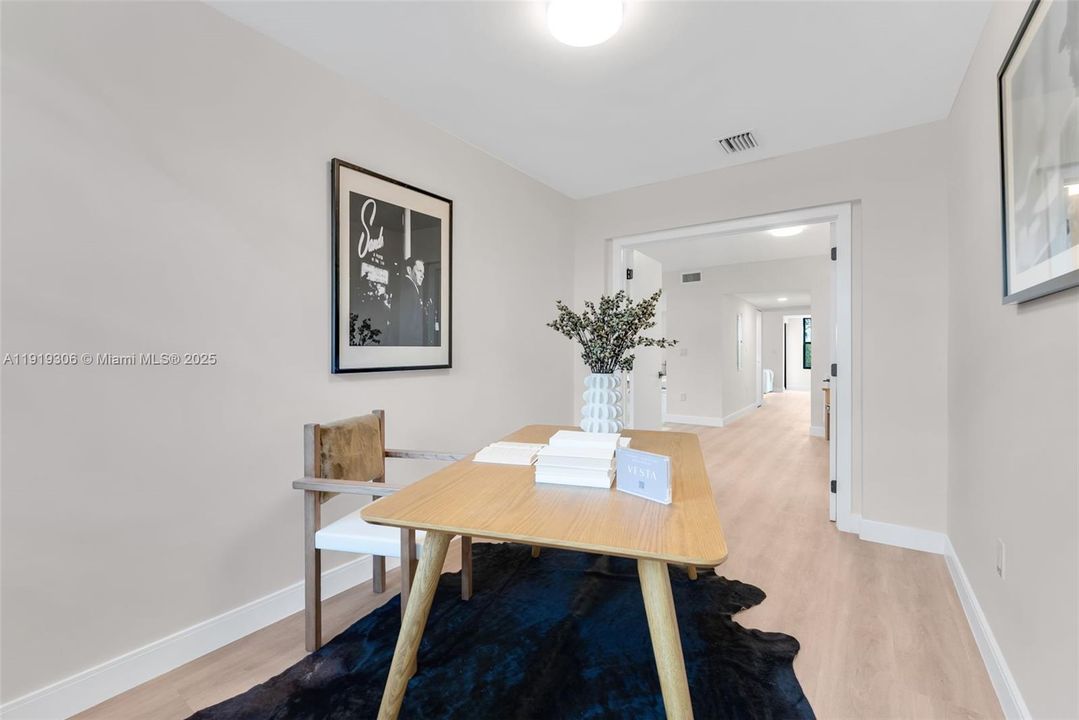 En Venta: $1,150,000 (5 camas, 3 baños, 1891 Pies cuadrados)