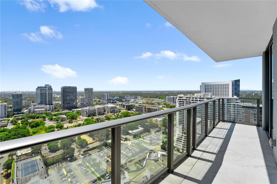 For Sale: $1,900,000 (3 beds, 3 baths, 1634 Square Feet)