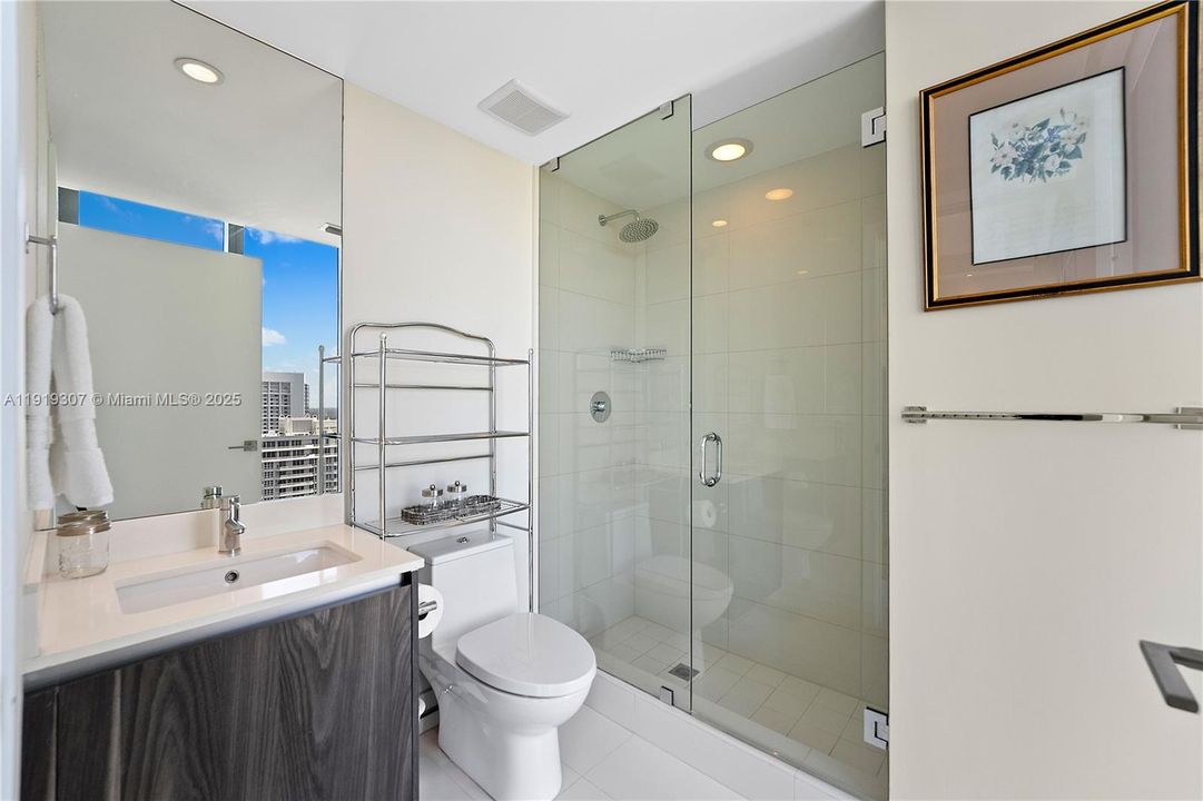 For Sale: $1,900,000 (3 beds, 3 baths, 1634 Square Feet)