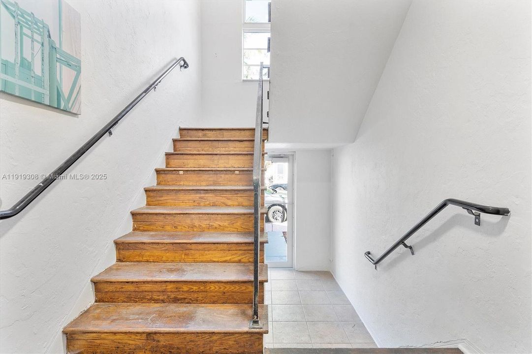 En Renta: $1,750 (1 camas, 1 baños, 700 Pies cuadrados)