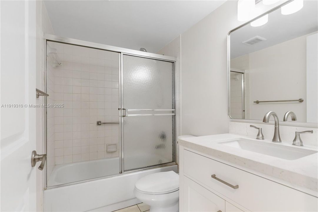 待售: $198,921 (2 贝兹, 2 浴室, 1166 平方英尺)