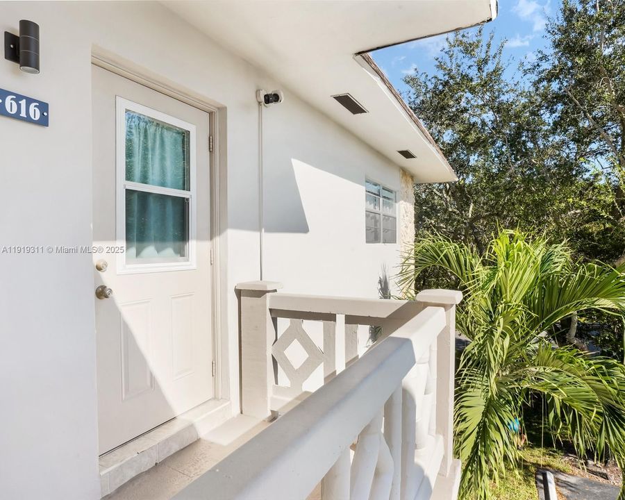 待售: $115,000 (2 贝兹, 2 浴室, 944 平方英尺)