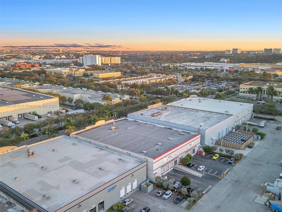 待售: $6,136,000 (0 贝兹, 0 浴室, 0 平方英尺)