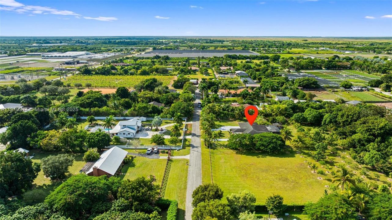 На продажу: $1,200,000 (3 спален, 2 ванн, 3694 Квадратных фут)