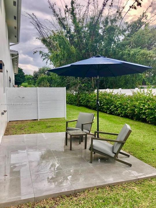 В аренду: $4,500 (4 спален, 2 ванн, 2178 Квадратных фут)