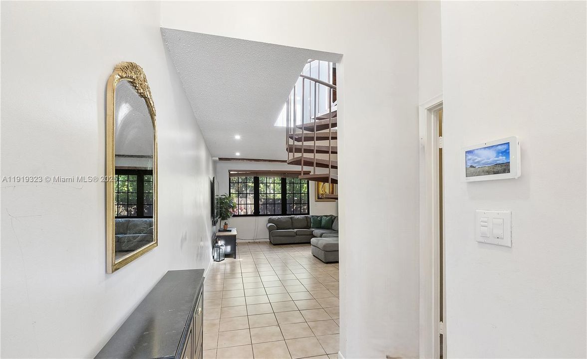 For Sale: $420,000 (2 beds, 2 baths, 1388 Square Feet)